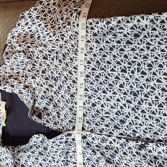 Michael Kors Tie Front Shirt - Picture 10 of 13